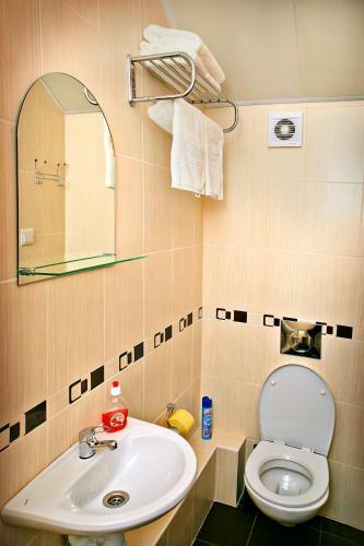 Hostal Sky Village Guest House
