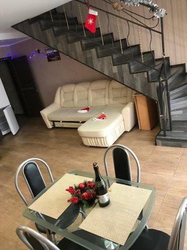 Bungalo Family House