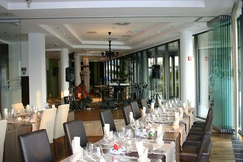 Lambergh Chateau & Hotel