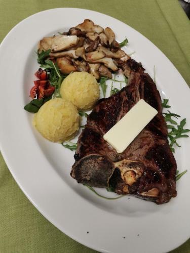 Agroturismo Farm Stay Peternelj