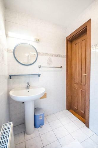 Hostal Guesthouse Skafar