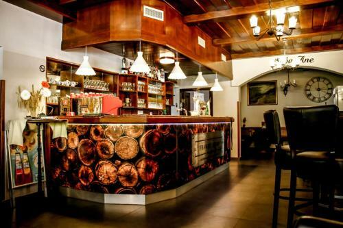 Hostal Framski Hram Guest House