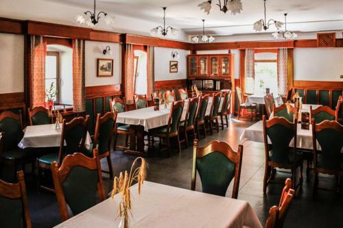 Hostal Framski Hram Guest House