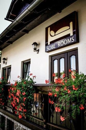 Hostal Framski Hram Guest House