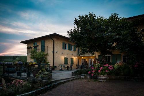 Hostal Guest House Kabaj Morel