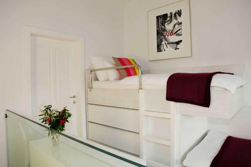 Hostal Apartments Dvor