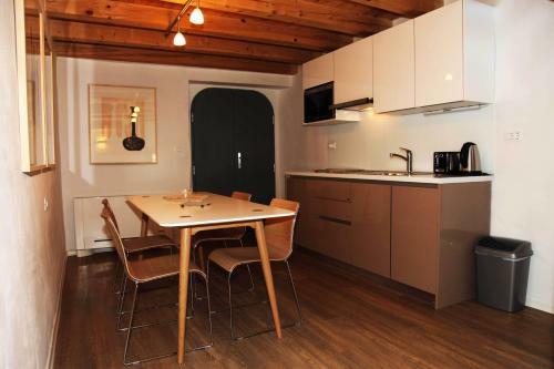 Hostal Apartments Dvor
