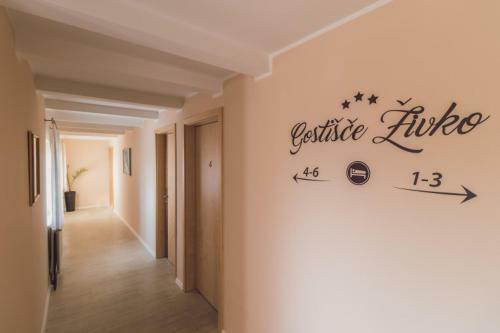 Hostal Guesthouse ?ivko