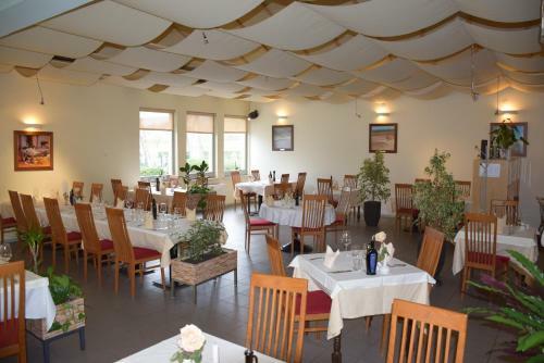 Hostal Restaurant Bric Dekani