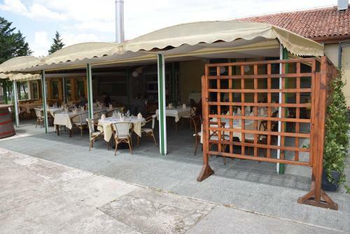 Hostal Restaurant Bric Dekani