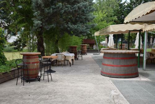 Hostal Restaurant Bric Dekani