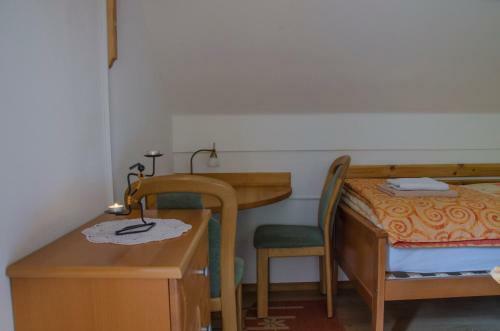 Bed & Breakfast Mi?kar Rooms