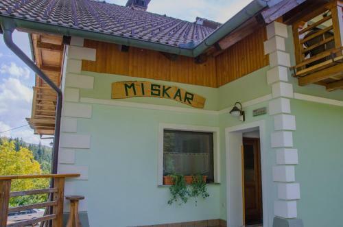 Bed & Breakfast Mi?kar Rooms