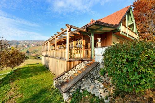 Villa Les With Hot Tub