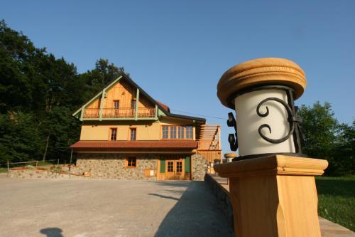 Villa Les With Hot Tub