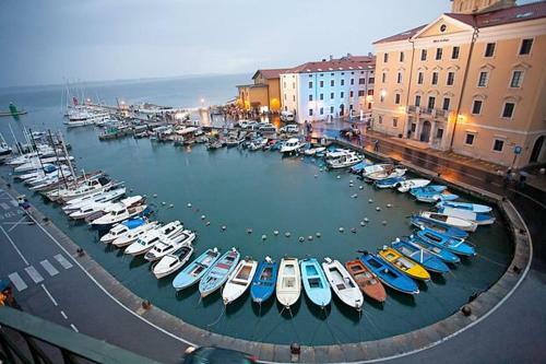Floating Sea Houses Marina Lux