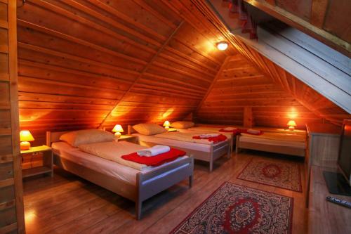 Apartments Belope?ki Dvori