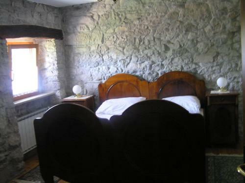 Hostal Guesthouse Domacija Sajna