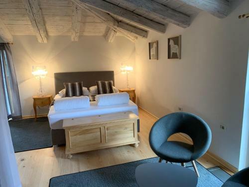 Hostal Residence Apolonija Guest House