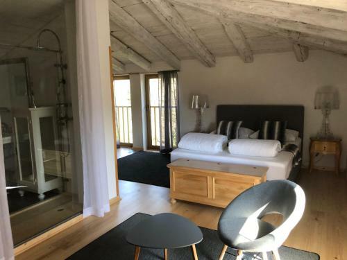 Hostal Residence Apolonija Guest House