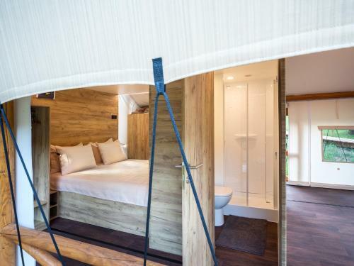 Chateau Ram?ak, Vineyard Glamping Resort
