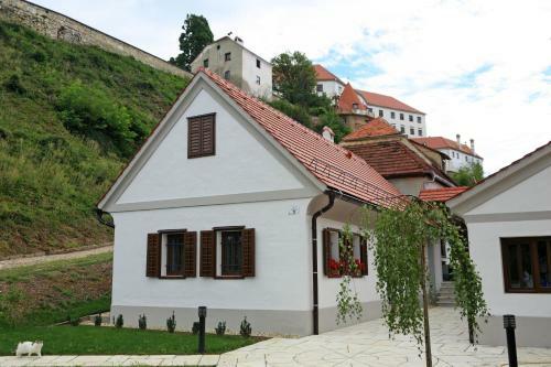 Apartment Little House