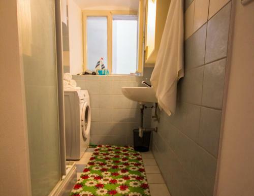 Hostal Phiros B&B