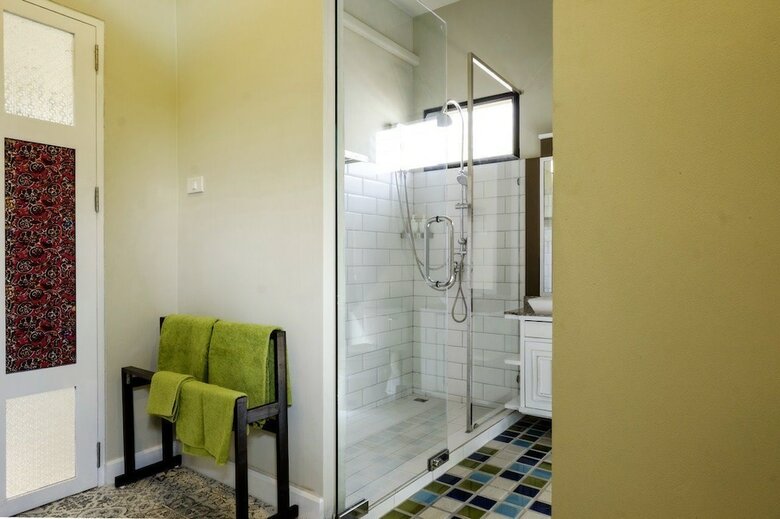 Bed & Breakfast Amphawa Caza Platuu