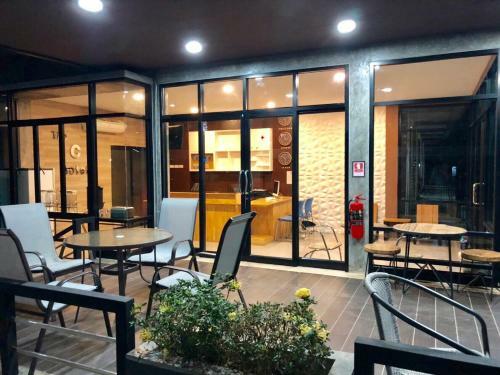 Albergue The C Hotel