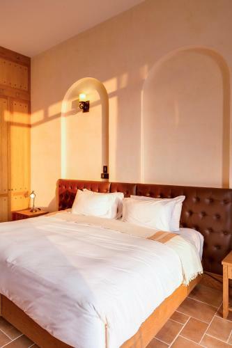 Hotel Toscana Town Square Suites