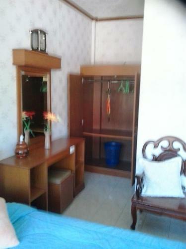 Hotel Bang Boet Bay Beach Resort