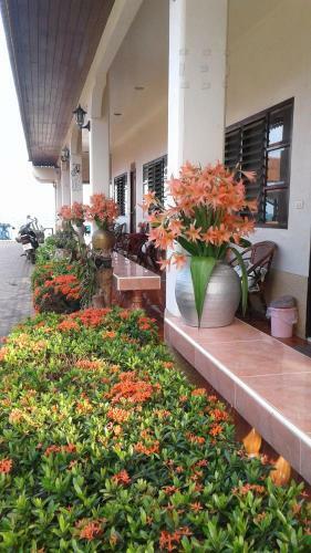 Hotel Bang Boet Bay Beach Resort