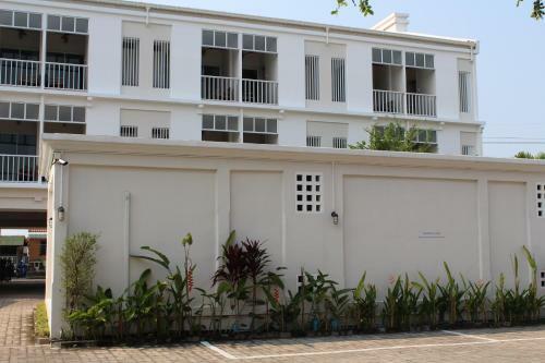 Hotel Baan Pimpisa Bangsaray Boutique Residence