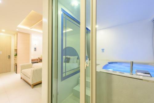 Hotel Costa Village Bangsaray
