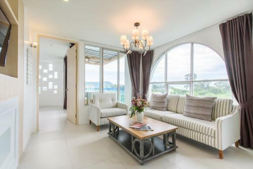 Hotel Costa Village Bangsaray