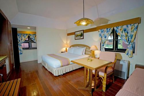 Hotel The Sunset Village