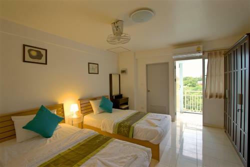 Aparthotel Charn Residence