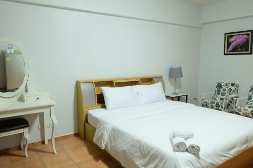 Posada Lomsabai Apartments