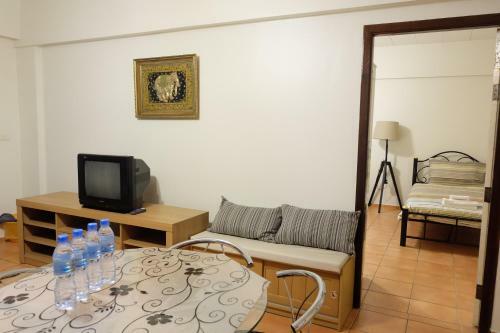 Posada Lomsabai Apartments