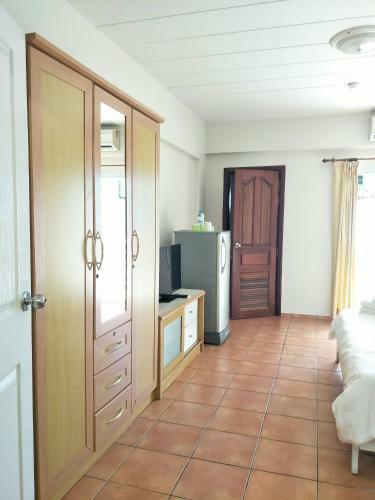 Posada Lomsabai Apartments