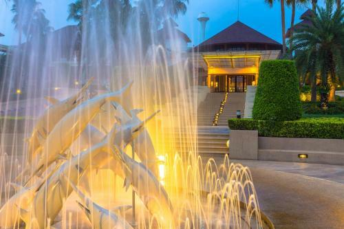 Hotel The Tide Resort