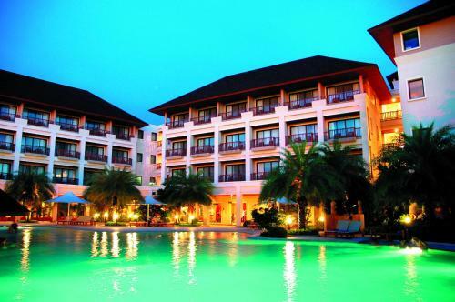 Hotel The Tide Resort