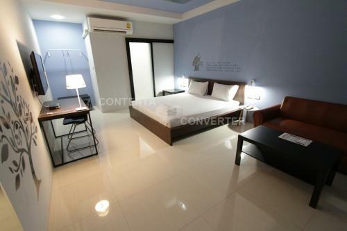 Hotel Eazy Motel B.a.n.g.n.a