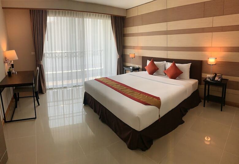 Srivaree Pavilion Hotel And Training Center