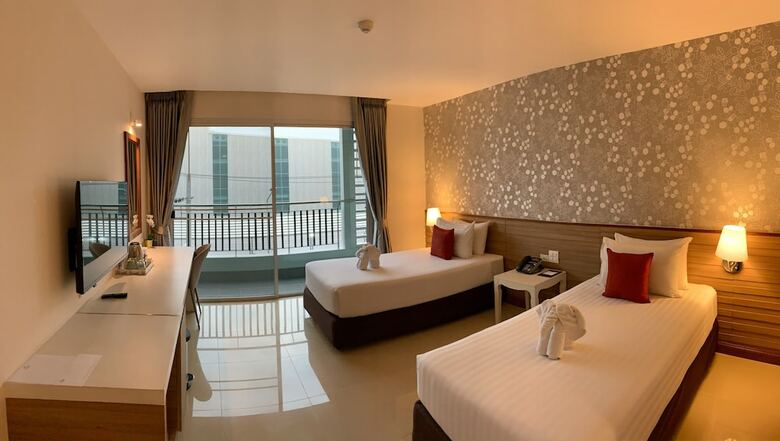 Srivaree Pavilion Hotel And Training Center
