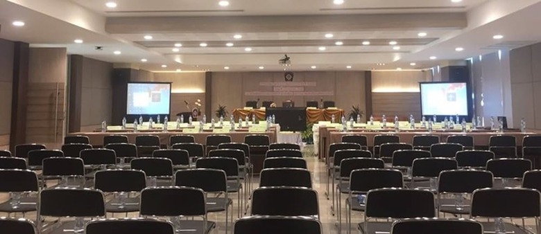 Srivaree Pavilion Hotel And Training Center