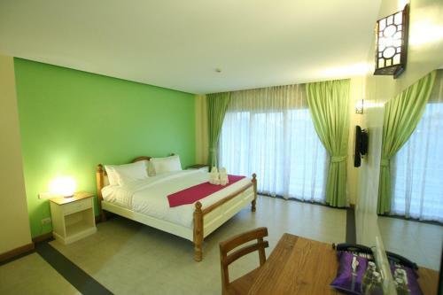 Hotel Amphawaree