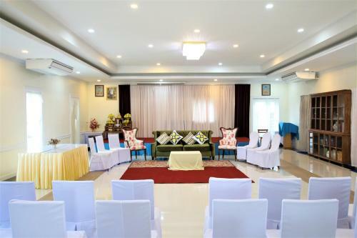 Hotel Amphawaree