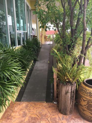 Hotel Amphawaree