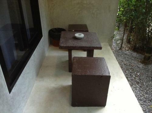 Hostal The Curve Residence